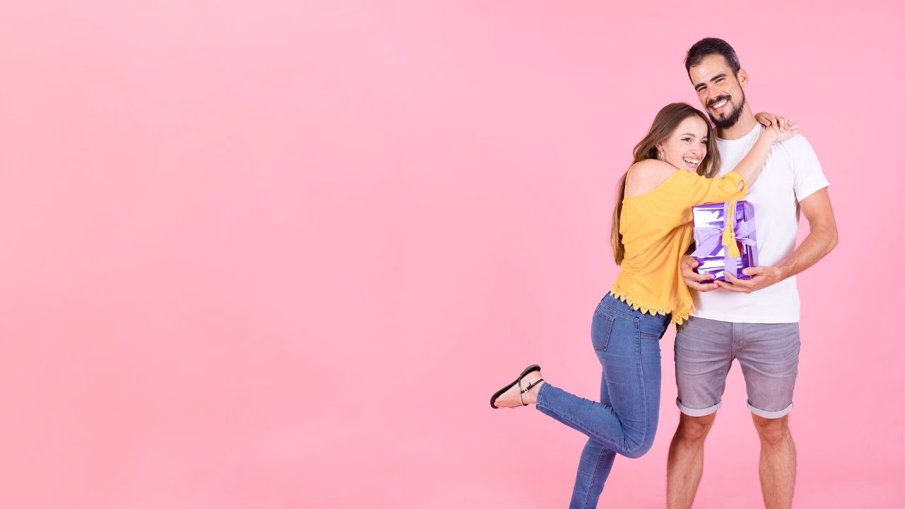 a Girlfriend Expressing Heartfelt Fathers Day Wishes to Her Boyfriend