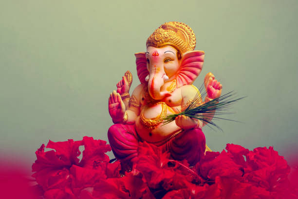 Creative Ganesh Chaturthi Captions for Instagram and Facebook Hyper Content Blog Decorative Ganesh Idol with Caption Idea for Ganesh Chaturthi