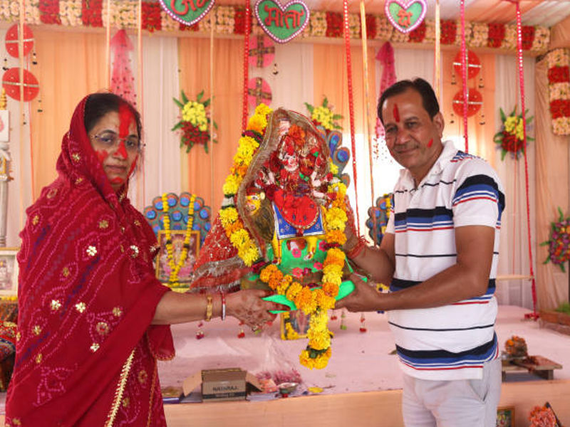 Dussehra Wishes to Husband Hyper Content Wife Sending Festive Dussehra Wishes to Her Husband